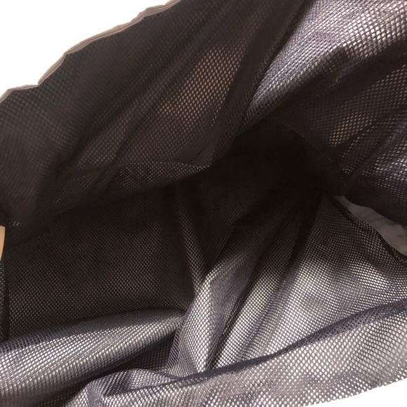 New Napapijri anorak - Picture 14 of 14